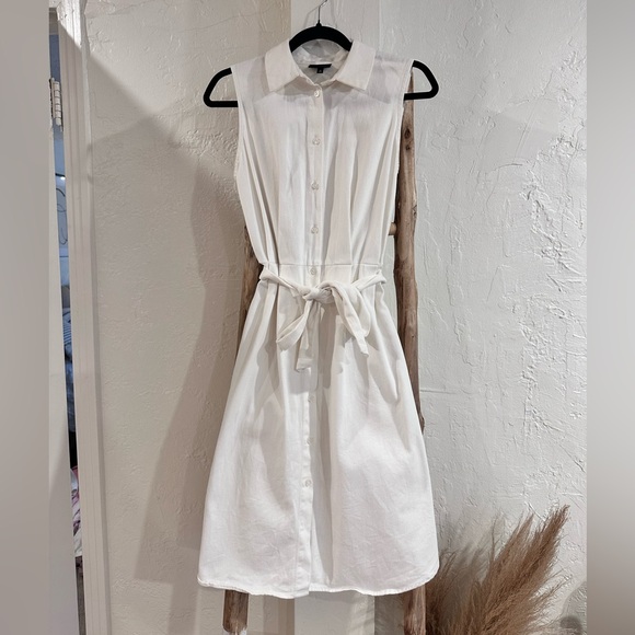 Who What Wear Dresses & Skirts - Who What Wear x Target Denim Sleeveless Button Down Dress White Size Small